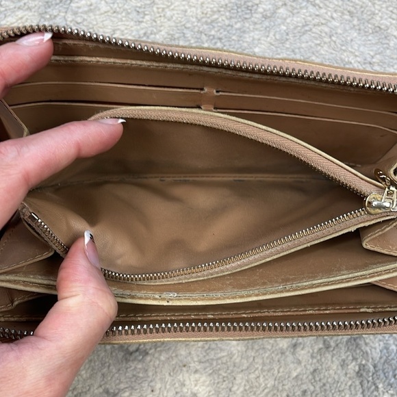 Louis Vuitton Monogram Vernis Beige Tan Zip Around Long Wallet Designer - Picture 16 of 16